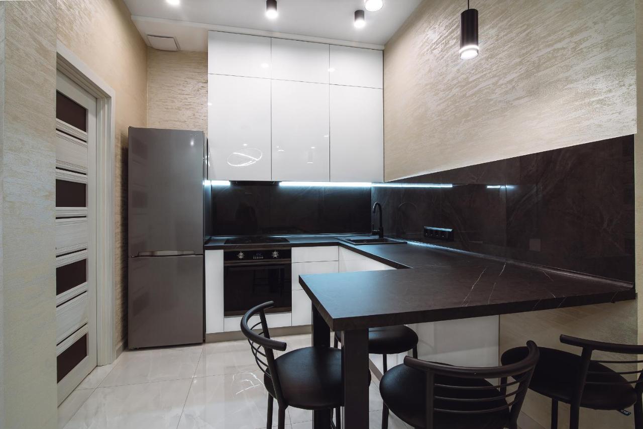 К Морю 5 Мин! Французский Бульвар 26 Спальных Мест 6 ! Odesa Exterior photo